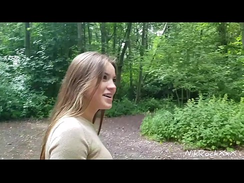 ❤️ Ik stelde Evelina foar dat wy op in iepenbier plak neuke! Se sei ja. Dan ik neukte har yn 'e kont en cum yn har mûle. Doe pikte se harsels. Seksfideo by wy ❌️❤